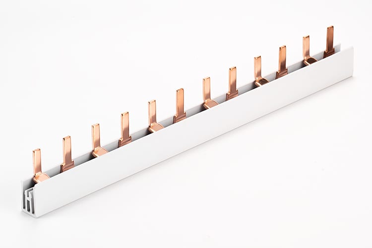 Tipo de clavija, 2 fases barras colectoras P-2L product family